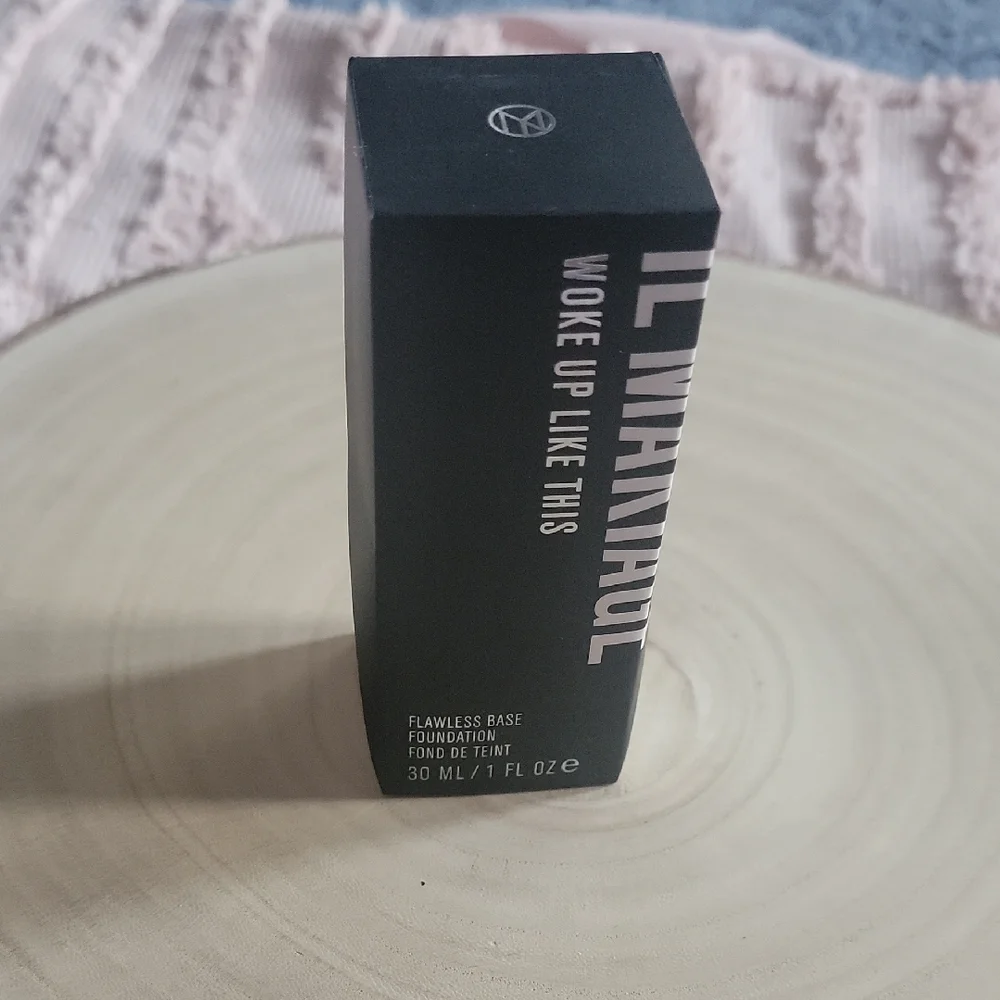 IL MAKIAGE Foundation Makeup